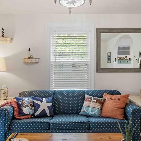 Beach Bungalow - 1 Block To Beach - Pets Welcome! Νόρφολκ Εξωτερικό φωτογραφία